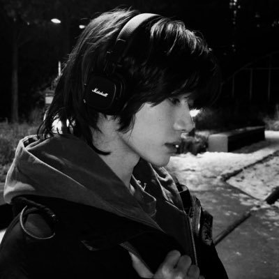 ೃೀ I'll listen to your
silent cry. So that you don't get
tired in a lost corner
of your heart ๑ೃ୭̥