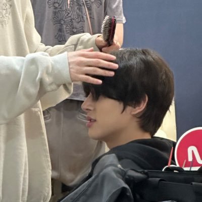 knfmonila's profile picture. 𓏔 so lucky to have ꒰ @ENHYPEN @LYKNofficial @jeffsatur ꒱ music & artist for healing 🦮 ⭐️