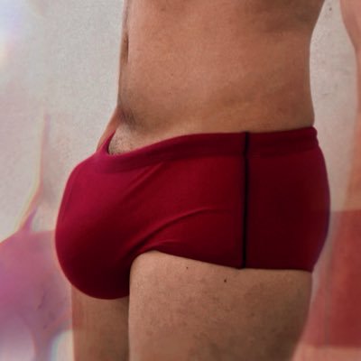 bigcute95's profile picture. 🏳️‍🌈A young guy on his muscle growth and bulge journey Support my growth to have huge balls!🏀 Send a DM 📩 💉 Currently with 110/620