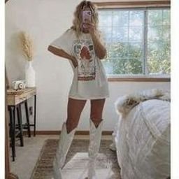 Opronu6937847's profile picture. 