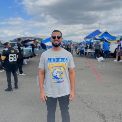 Mikey27_'s profile picture. 28