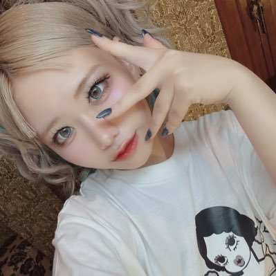 本体@neo0422 しゅ現居@lalaland_snack 卒@shikotissuebar裸裸園で会ったことある人のみフォロバ。-絶望は伝染する-