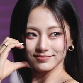 TWICE ULT❤️ KICKFLIP ❤️
Tzuyu Mother👑 keiju❤️
STREAM THIS IS FOR‼️