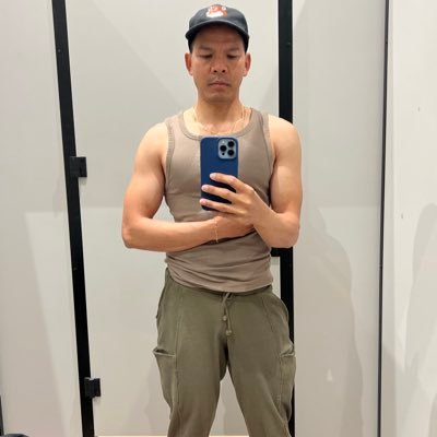 ✨I love meeting new people ✨ Gym freak✨ ✨Motivation✨Inspiration✨You maybe nice but I’m nicer✨Instagram charlie_fitj24