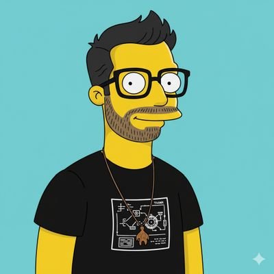 soroosh___'s profile picture. A (financial) product designer trying to improve.