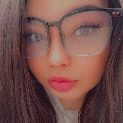 Elérhetőségeim 👉🏻 https://t.co/lRk4saXN0v BBW girl 😋😊 VIP OF oldalam 👉🏻 https://t.co/UwqjnoWkh1 PÓT 👉🏻 @Tinus202
