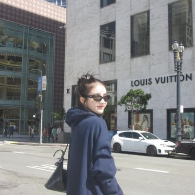 DaBaoWaiWa75883's profile picture. Make money at 777ing. I recommend you join the team https://t.co/OhdshDYbth 

code:131403825