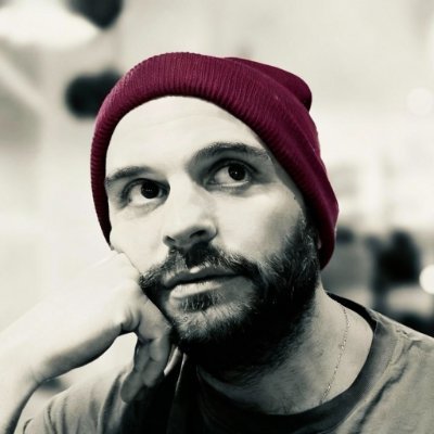 IsmaelEspa80425's profile picture. Design & music drive me. UX/UI, Design Systems & AI enthusiast. Entrepreneur at heart, always sharing, improving & creating.