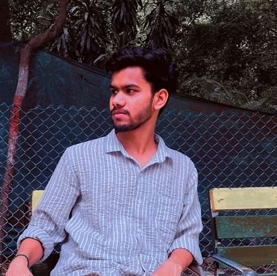 AHMADFA78534918's profile picture. carpediem
क्यों डरें जिंदगी में क्या होगा।
कुछ न होगा तो तजुर्बा होगा।।