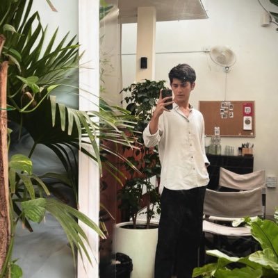 Aspiring web enthusiast 🧑💻 || documenting journey|| I talk about web, data , ML/AI • technical writer•