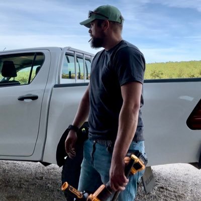 Andaluz, agricultor y con bastante mala leche. https://t.co/ALIrthKDdm