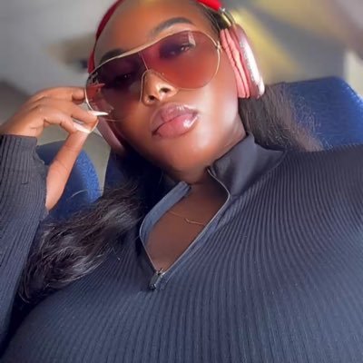 𝕃𝕀𝔽𝔼 𝕀𝕊 𝔼ℙℍ𝔼𝕄𝔼ℝ𝔸𝕃// just a girl in her own 🌎 VERIFIED BAD PERSON😌 I Have Multiple Personalities For Different People 🌚😍 Depends On The Energy