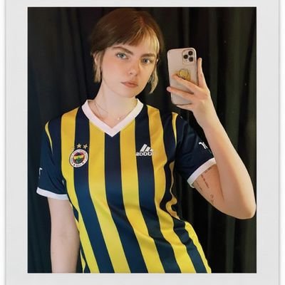 @fenerbahce
Fenerbahçe üzerine net analizler, tarafsız bakışla yorumlar.
İyi oynayana saygım sonsuz, forma fark etmez.
Triz P. 📸