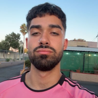 xAnndyyzx's profile picture. insta: Anndrezzy