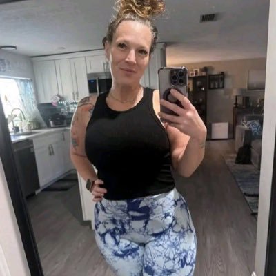 W21659Wesley's profile picture. Don’t what ever fuck you want to do but don’t hurt people 👩‍🦯‍➡️🫠😇