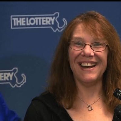 MAVIS L. WANCZYK IS ANNOUNCED AS THE WINNER OF THE $758.7 MILLION POWERBALL JACKPOT IN BRAINTREE,MASS ,AUG_24_2017