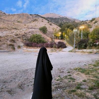 MMazinani1347's profile picture. کارشناسی فقه و حقوق/
سطح دوحوزه علمیه/
مادر/علاقه مند به امور فرهنگی و هنری