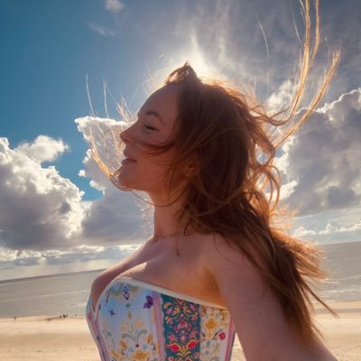 Turning dreams into plans. 🚀 | Adventure seeker | Coffee enthusiast ☕ In a world where you can be anything, be kind | Plant mom 🌿 #PositiveVibesOnly#MAGA🇺🇸