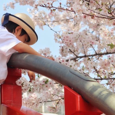 1993年生まれ👩‍🦰 4歳男の子のママです👦そして妊娠10週目の妊婦です🤰悪阻が辛い（ ; ; ）仲良くしてください！