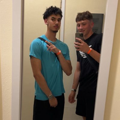 dylanlipsey14's profile picture. #14
