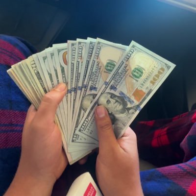 JoshLop87937890's profile picture. Looking for 🍑🙏🏽