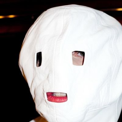 paper_ears's profile picture. 备忘录中，被矯正中，半醒中