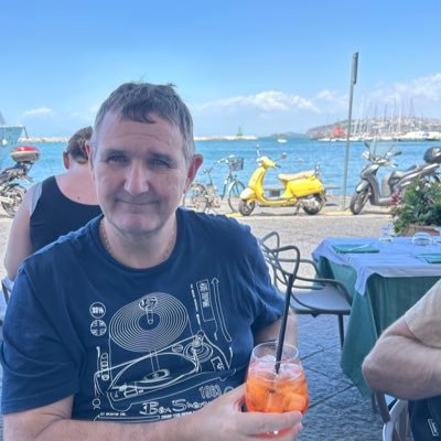 ds2302's profile picture. Always ask questions.....