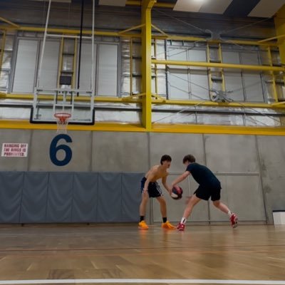 5’11 Guard | Freshman Class of 2028 | 154 lbs | Victoria, AUS | Melbourne Tigers | sharpshooting playmaker | open to any opportunity available