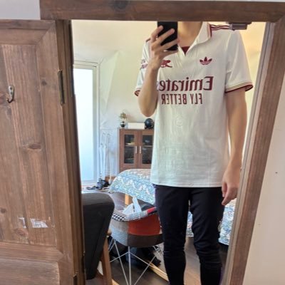 5NTuo9PuWizEQo4's profile picture. 東京住みです。関西にもよくいます。13/14〜グーナー アーセナル友達が欲しいです‼️ 緩く楽しくサッカーしたいなぁ 一緒にお酒飲みながら試合観れる友達も欲しい🤝 ドイツ代表🇩🇪も大好きです！