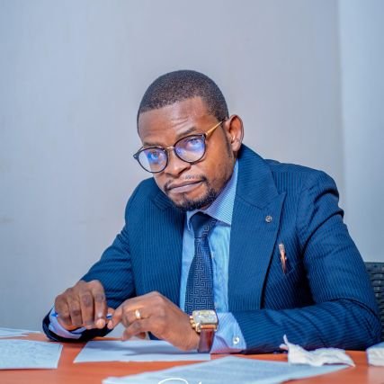 OsonoTreso53126's profile picture. Homme d'État, plusieurs fois chef de cabinet au ministère de la santé publique, affaires sociales et actions humanitaires, Porte parole de la CFP!