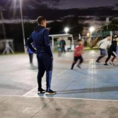 Primero boca después también ~ 💙💛 . Prf Edu.Fisica 📚.