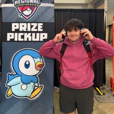 Ollie/I play with Shiny Cardboard/CP 68/ Team @midvengers / Mew Vmax’s biggest fan/ 1 Regional Day 2 :D