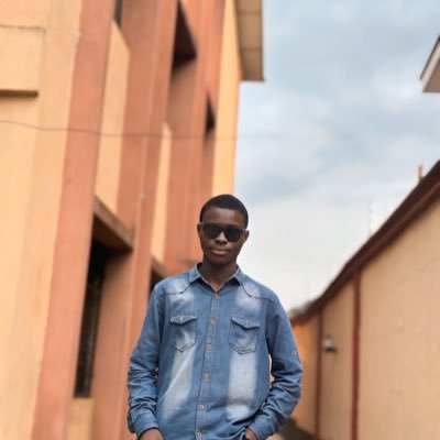 _nizithecreator's profile picture. Creative Designer ,Photographer, Brand Designer 📌 Visuals that Speak Greatness. Designs for Purpose-Driven Minds. Curated by @designbynizi 🎨