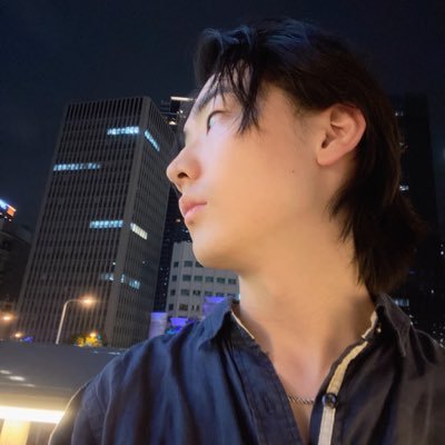 楽曲提供とかバックバンドをやっていたいんだよなぁ 21歳大学生 | BLUE OUT GLORY'Zベース | 作詞作曲 | ボカロP | ベース弾き | 作詞、作曲、MIX、ベースの依頼はDMまたはメールまで ✉️shungo.p0503@gmail.com