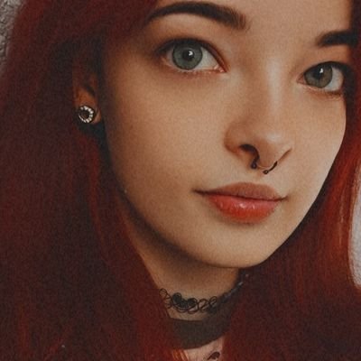 LizzyX05's profile picture. 