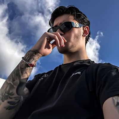 CAPVINX's profile picture. 
