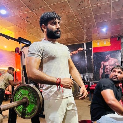 Fitness🏋️ | Lifestyle🤷 | Photoholic📸 Azaad Parinda 😉 Champion 🏆 Life is a journey & I am a traveller ✈️ Enjoying Zindgi…✌️