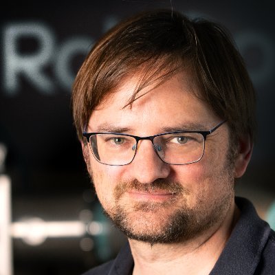 Robotics @robco_robotics. Building the modular autonomous manufacturing agent. Ex @lyft, Microsoft AI&Research. @cmarschnerde