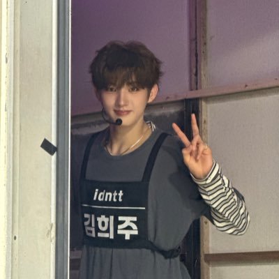 2tnyr's profile picture. loona stopped my homophobia