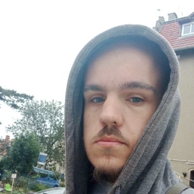 kilanski_kacper's profile picture. On/jego; lewicowy nacjonalista; 🇵🇱 patriota z dziada, pradziada; lewicowy zwolennik PiS; państwowiec; socjalista; magister historii; dwa koty 🐈🐈