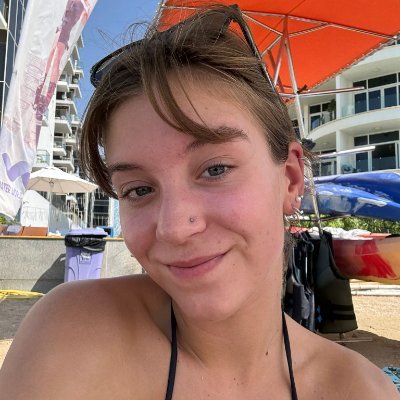 cutiieelsiee's profile picture. Elsie😇
18✨NYC🇺🇸