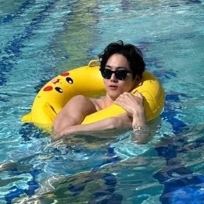 shakeshacknyc's profile picture. December, 2025 🐣🐰