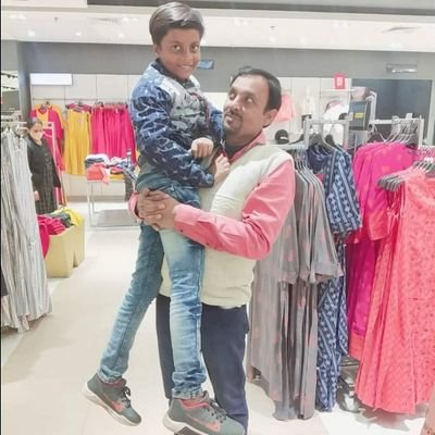 100%.फौलो।बैक
सनातनी हिन्दू धर्म संस्कृति को कट्टरता से मानते हैं हिन्दू एकता ही ध्येय है हमारा
मोदी का परिवार अंधभक्त हिन्दू भारत का जै श्री राम 🙏🙏🔱