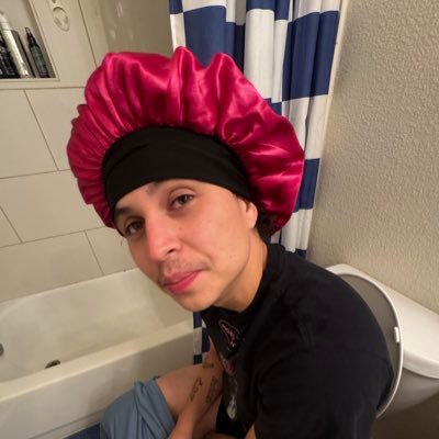 DVillegas23_'s profile picture. 