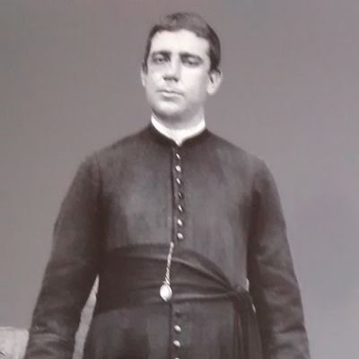 Católico romano e apreciador do que restou da Cristandade.