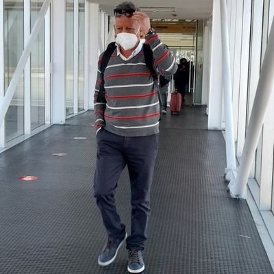 Solo contingencia , zurdos sigan de largo , 2 hijos profesionales , Anto❤ en 3° medio , Ingeniero U. de Chile, gran generación, MBA(UAI) IM(r) , HALO Stand By💪