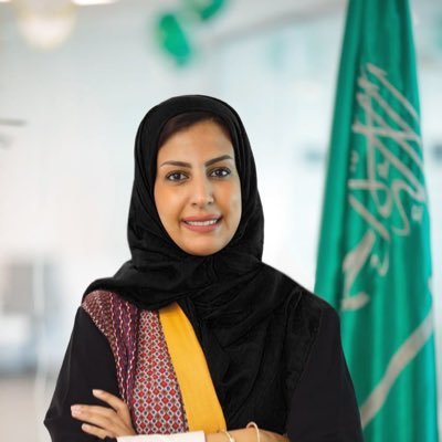 كاتبة وباحثة بقضايا الطفل والأسرة والعمل الإنساني حاصلة على جائزة #راعية_المجتمع للمراة ومؤلفة #حمايةوسلام مؤسس لبرامج #المسؤولية_الاجتماعية رخصة #PMP