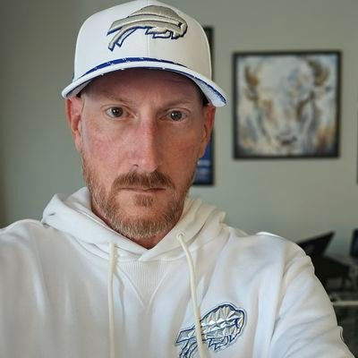🦬 716er, Buffalo born and raised. Go Bills, Sabres, Bandits. Buckeyes. TX Rangers. I say ya'll. Canadian music. Washed up tendy. 5.5 GHIN ⛳️ Dont be a dick 🦬
