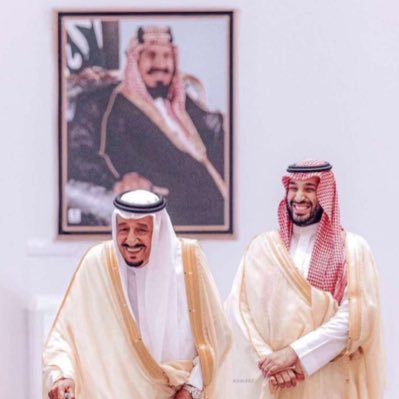 ( يدبر الأمر ) 🕊🤍