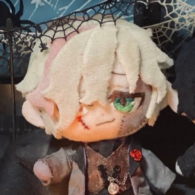 一次創作の自作ぬいぐるみを愛でるアカウントです🧸ヘッダー左がヴィクター右がジャックです(๑•̀ㅁ•́ฅ✧たまに二次創作も!作り方を参考にした場合は私のIDの記載かツイートの引用をお願いします🙇♀️プロフカード(↓URL)にも注意事項など書いてますので読んでくださいね🙏